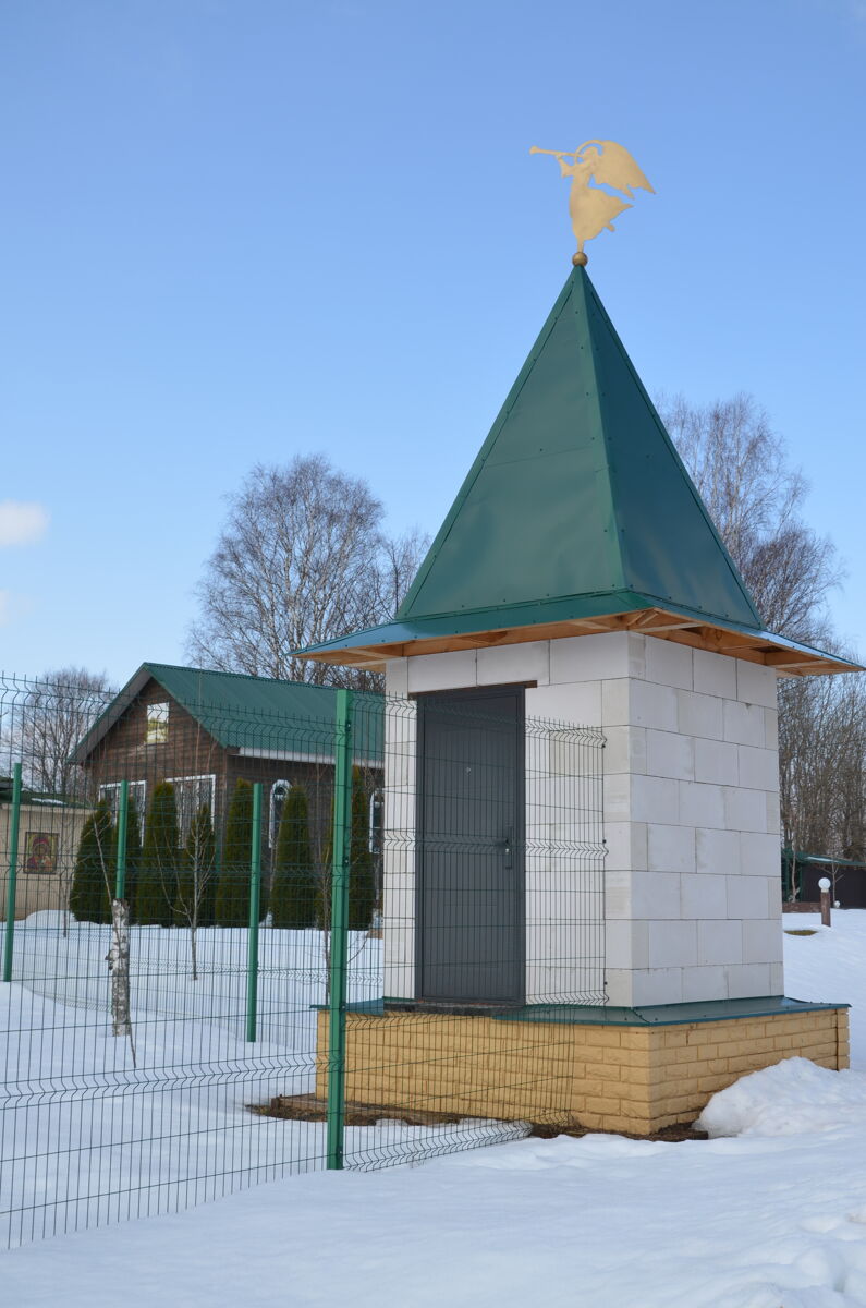 Белокопытовский Казанский Боголюбивый женский монастырь, Новодяглево (Куйбышевский район, Калужская область). дополнительная информация, Башенка ограды