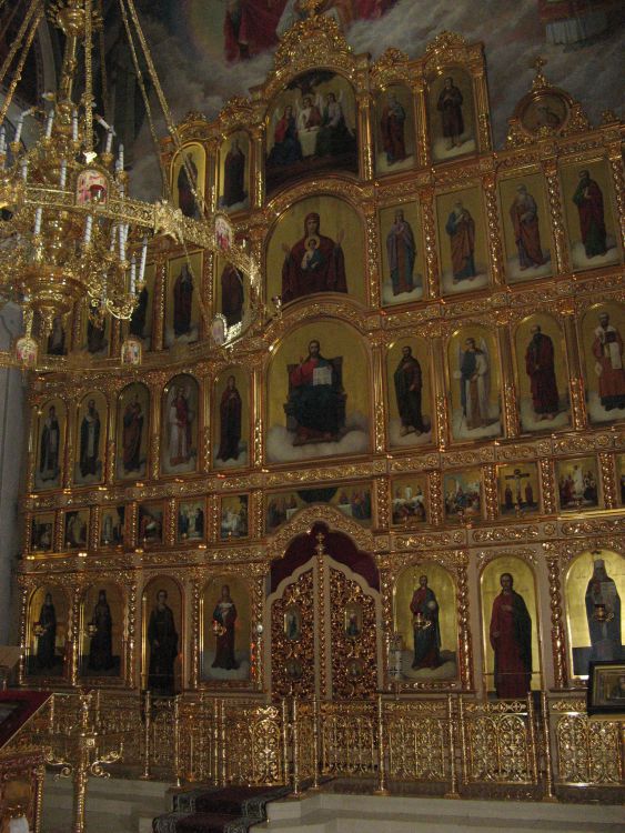 Церковь Кирилла Казанского, Ново-Савиновский район (Казань, город, Республика Татарстан). интерьер и убранство, Иконостас храма
