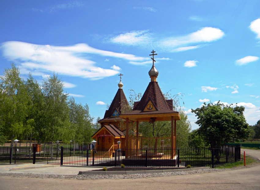 Ездоцкий. Церковь Иоасафа Белгородского. общий вид в ландшафте