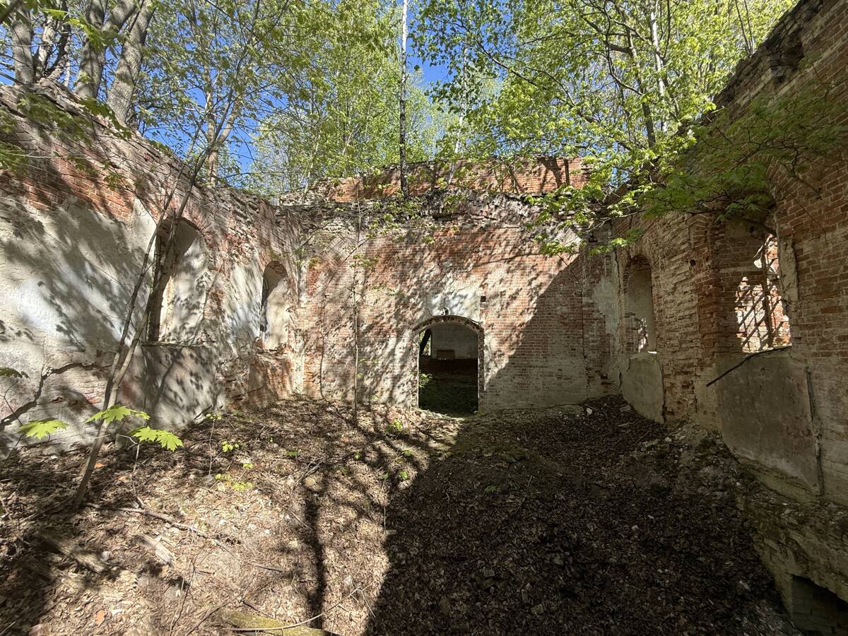 Церковь Георгия Победоносца, Борщёвка (Тула, город, Тульская область). архитектурные детали, Восточная стена трапезной