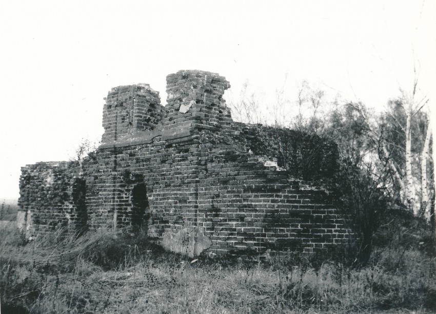 Церковь Троицы Живоначальной, Воскресенки (Красный погост) (Ясногорский район, Тульская область). фасады