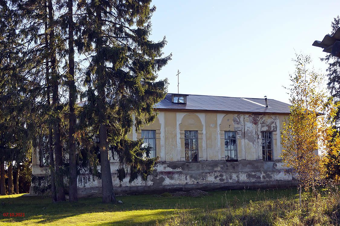 Церковь Георгия Победоносца, Висленев Остров (Окуловский район, Новгородская область). архитектурные детали