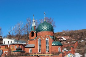 Советский район. Церковь Воздвижения Креста Господня в поселке Аки