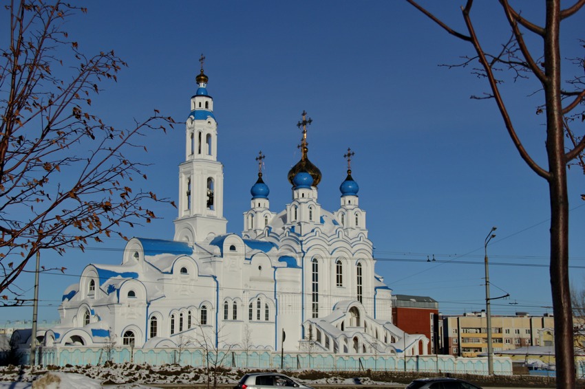 Советский район. Церковь Александра Невского в Азино. фасады