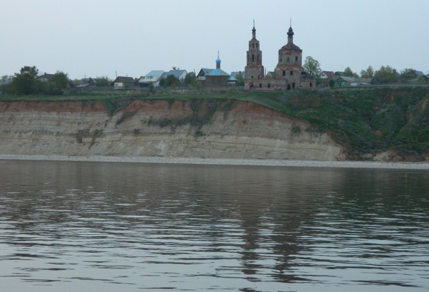Церковь Рождества Христова, Шуран (Лаишевский район, Республика Татарстан). художественные фотографии, Вид с Камы