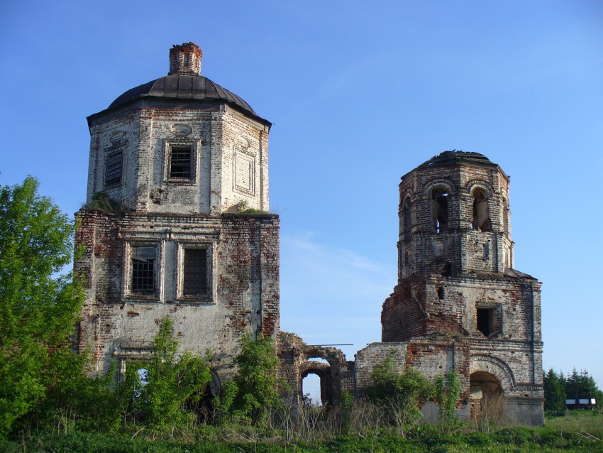 Чирпы. Церковь Смоленской иконы Божией Матери. фасады