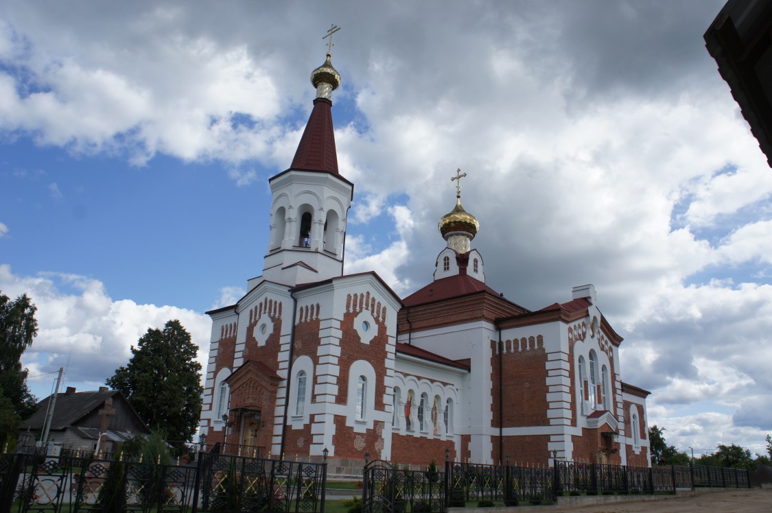 Церковь Михаила Архангела, Зембин (Борисовский район, Беларусь, Минская область). фасады
