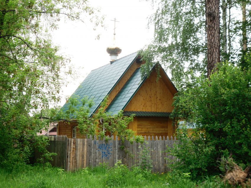 Церковь Ксении Петербургской при городской больнице №21, Пермь (Пермь, город, Пермский край). дополнительная информация, вид из больничного сада