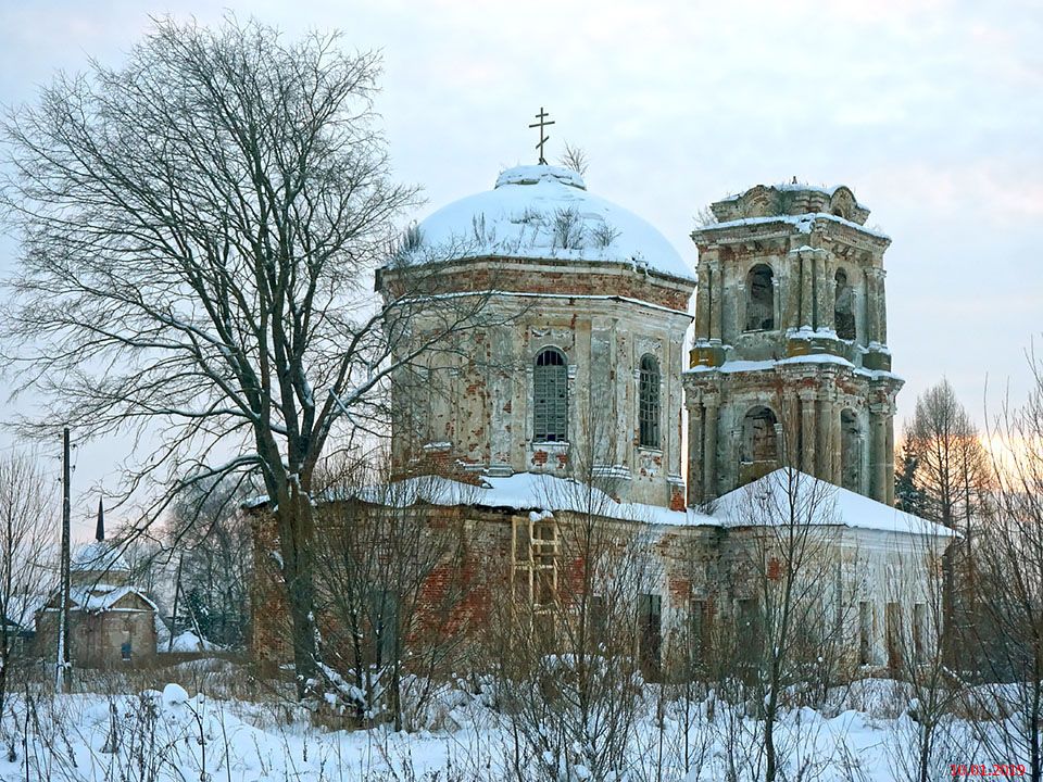 Первитино. Церковь Троицы Живоначальной. фасады