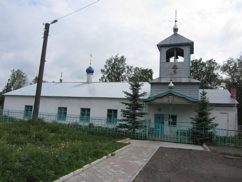 Церковь Покрова Пресвятой Богородицы, Ишлеи (Чебоксарский район, Республика Чувашия). общий вид в ландшафте
