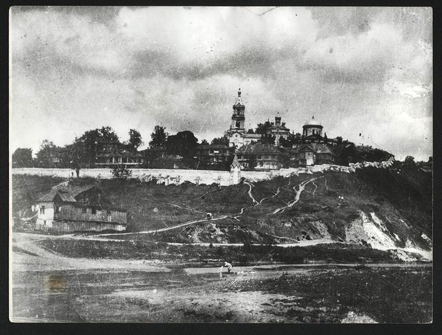 Борисовская Тихвинская пустынь, Борисовка (Борисовский район, Белгородская область). архивная фотография, Монастырь до разрушения с сайта https://www.belpressa.ru/society/religiya/32293.html#