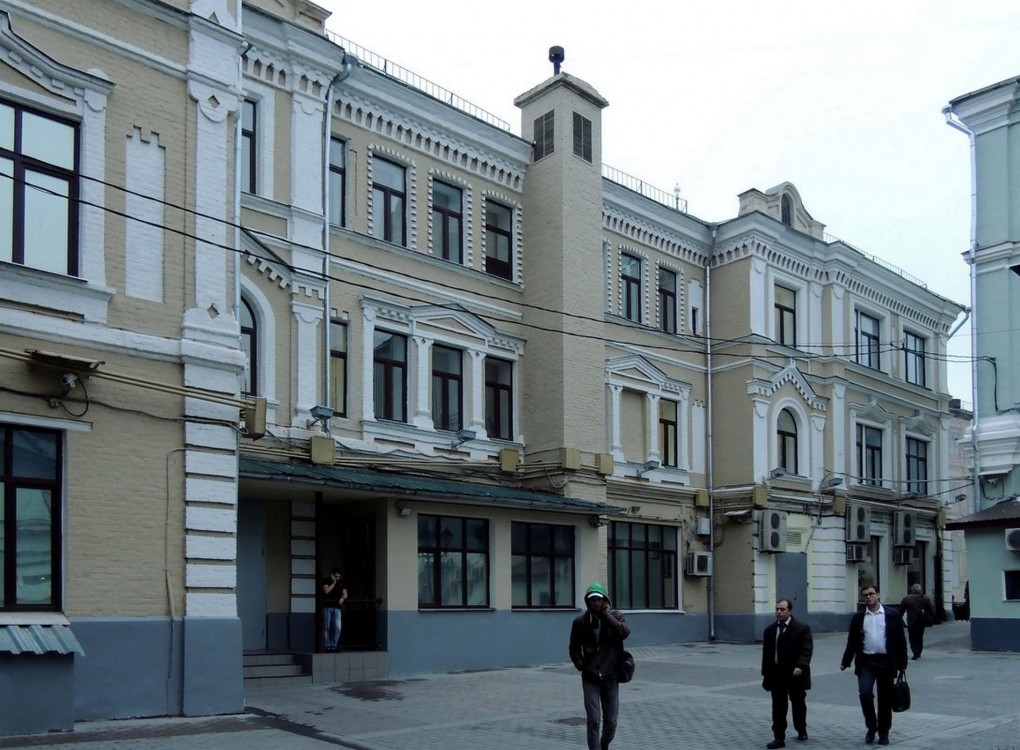 Николаевский Греческий монастырь, Тверской (Центральный административный округ (ЦАО), г. Москва). архитектурные детали, Торговый корпус Никольского монастыря (1893, архитектор К. Ф. Буссе) № 11-13, стр. 5