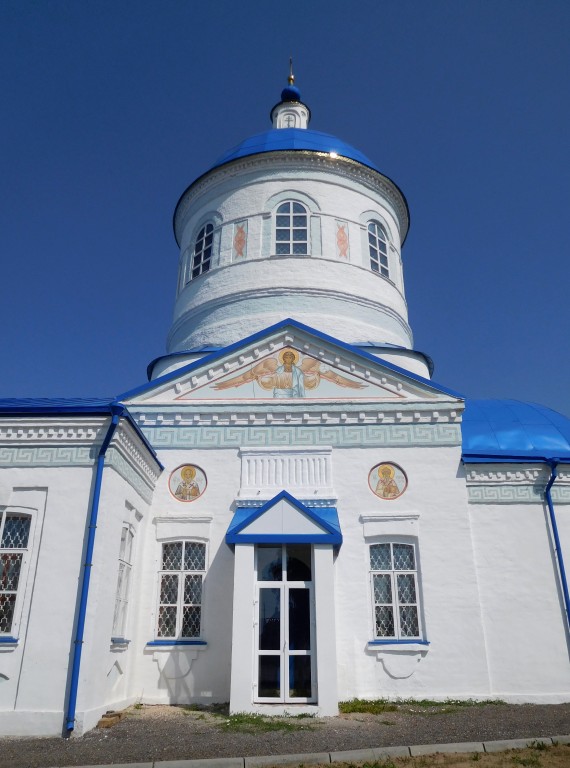 Церковь Владимирской иконы Божией Матери, Анат- Киняры (Чебоксарский район, Республика Чувашия). фасады, основной объем