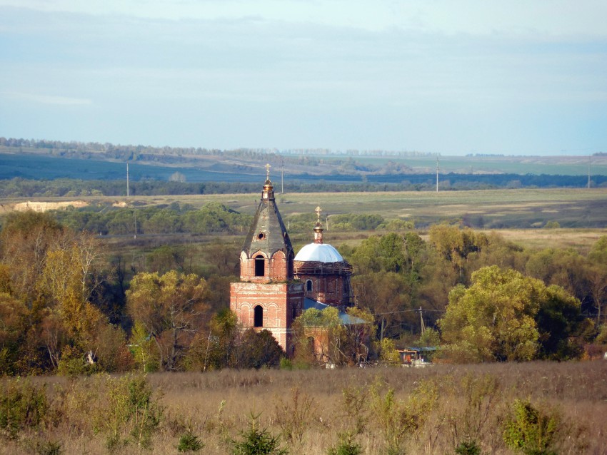 Церковь Благовещения Пресвятой Богородицы, Казыли (Русские Казыли) (Пестречинский район, Республика Татарстан). общий вид в ландшафте