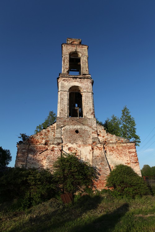 Церковь Рождества Христова, Сырнево (Пошехонский район, Ярославская область). фасады