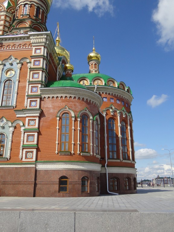 Кафедральный собор Благовещения Пресвятой Богородицы, Йошкар-Ола (Йошкар-Ола, город, Республика Марий Эл). архитектурные детали, Апсида храма.