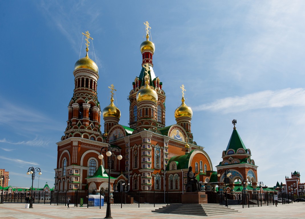 Кафедральный собор Благовещения Пресвятой Богородицы, Йошкар-Ола (Йошкар-Ола, город, Республика Марий Эл). фасады