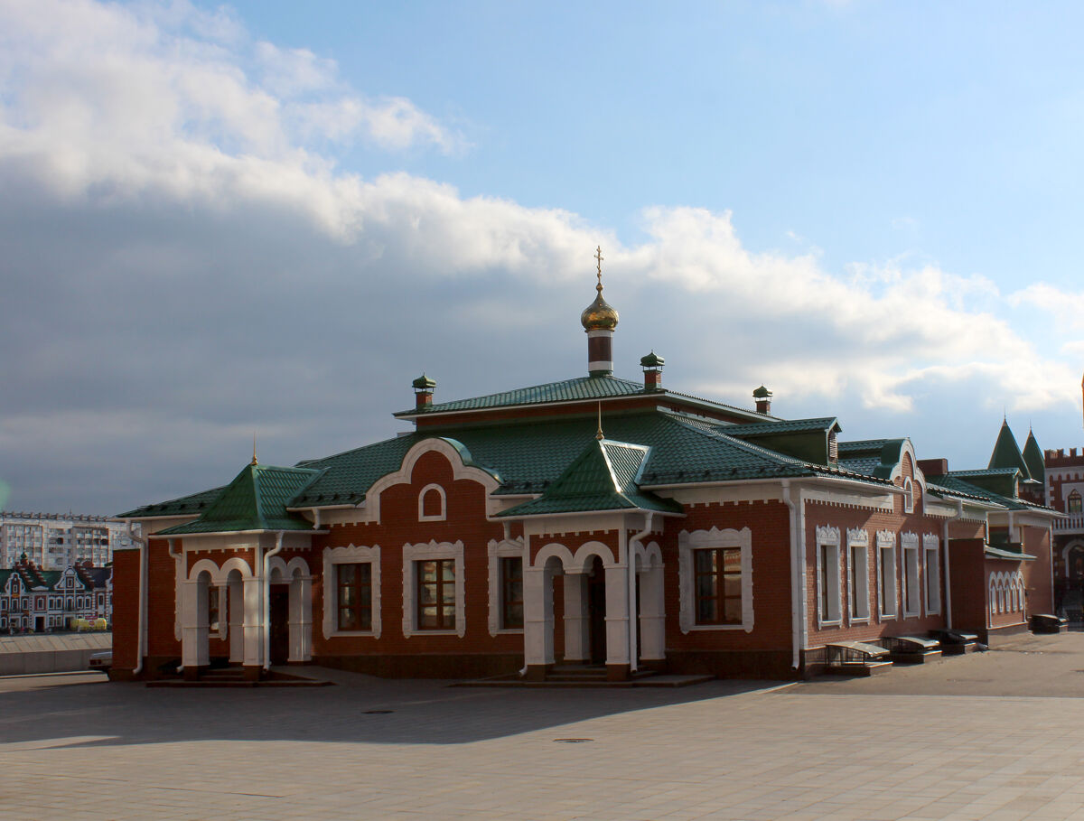 Кафедральный собор Благовещения Пресвятой Богородицы, Йошкар-Ола (Йошкар-Ола, город, Республика Марий Эл). дополнительная информация,  Дом при церкви