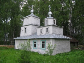 Ворониха (Осташево). Часовня Успения Пресвятой Богородицы