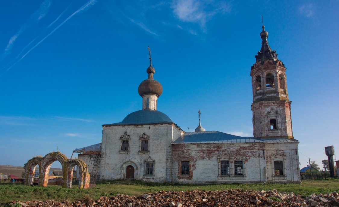 Алат. Церковь Успения Пресвятой Богородицы. фасады