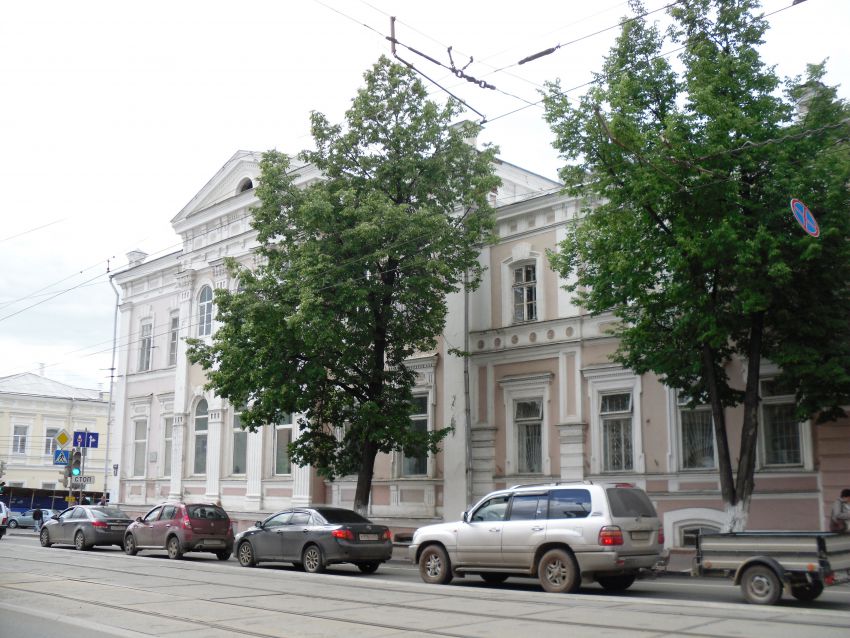 Церковь Кирилла и Мефодия при духовном училище, Пермь (Пермь, город, Пермский край). фасады, вид с ул Ленина,южная сторона