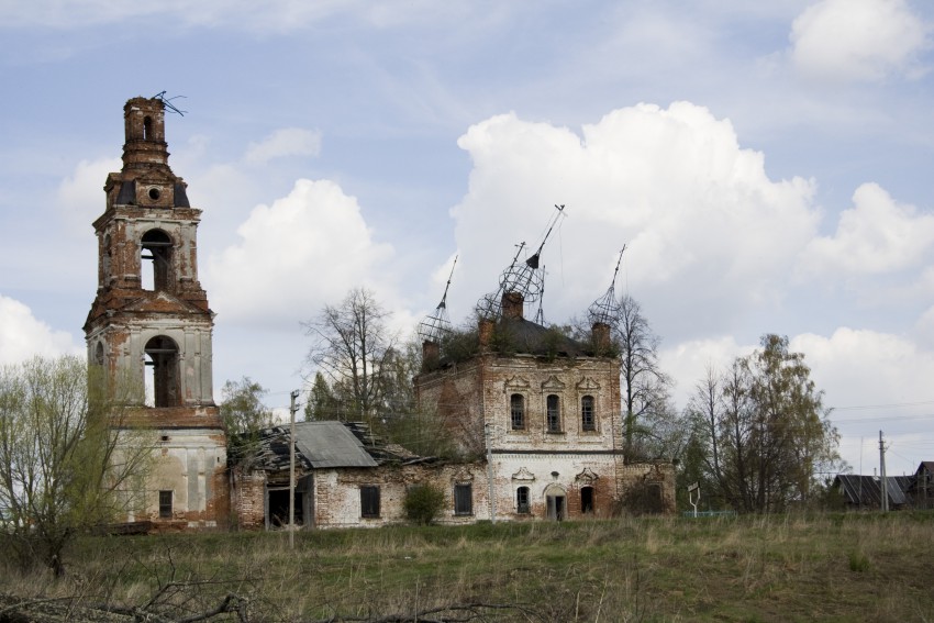 Церковь Михаила Архангела, Ефремово (Угличский район, Ярославская область). фасады