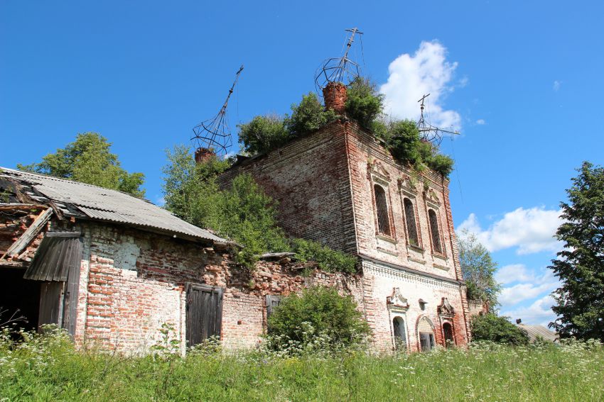 Церковь Михаила Архангела, Ефремово (Угличский район, Ярославская область). архитектурные детали