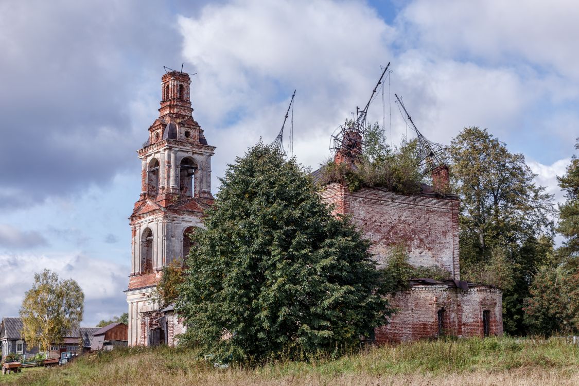 Церковь Михаила Архангела, Ефремово (Угличский район, Ярославская область). фасады