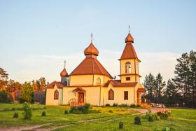 Боровёнка. Церковь Михаила Архангела