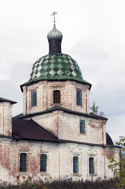 Церковь Казанской иконы Божией Матери, Черемышево (Пестречинский район, Республика Татарстан). архитектурные детали, Главный объем храма с трапезной