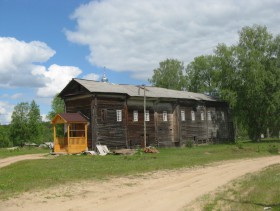 Лиходиевский погост. Церковь Воскресения Христова