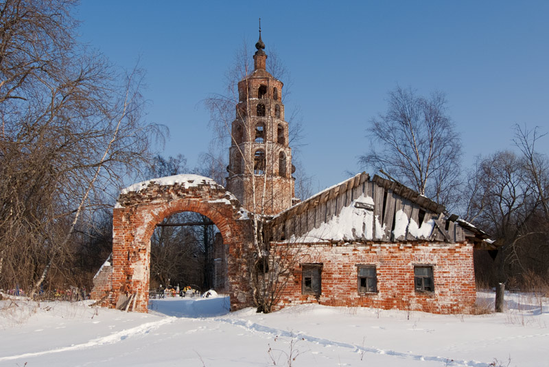 Николо-Раменье. Церковь Николая Чудотворца. общий вид в ландшафте