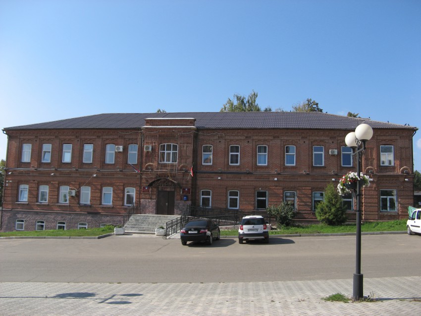 Троицкий монастырь, Лаишево (Лаишевский район, Республика Татарстан). фасады, Главный фасад настоятельского корпуса