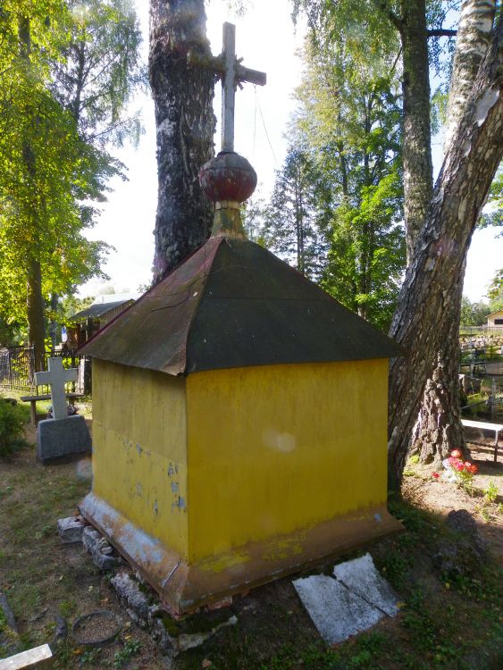 Церковь Георгия Победоносца, Вярска (Пылвамаа, Эстония). фасады, Часовня