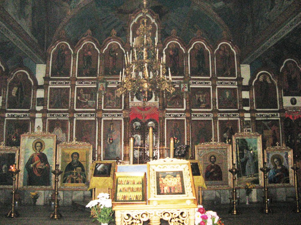 Церковь Серафима Саровского, Шумерля (Шумерлинский район и г. Шумерля, Республика Чувашия). интерьер и убранство, Главный иконостас  храма