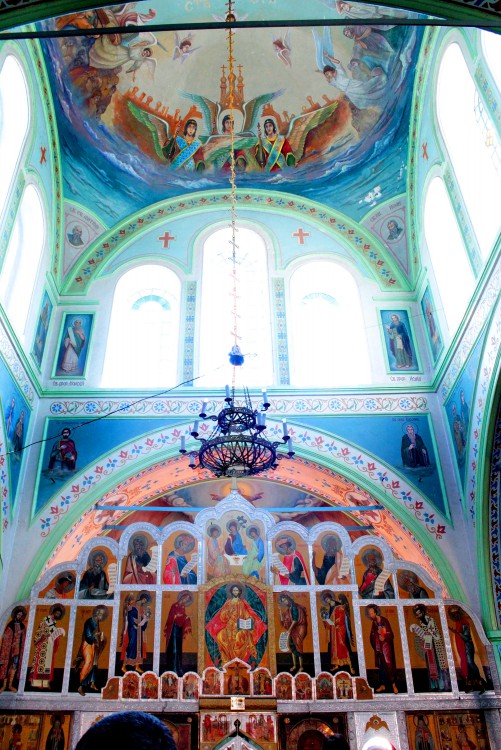 Церковь Георгия Победоносца, Сандата (Сальский район, Ростовская область). интерьер и убранство