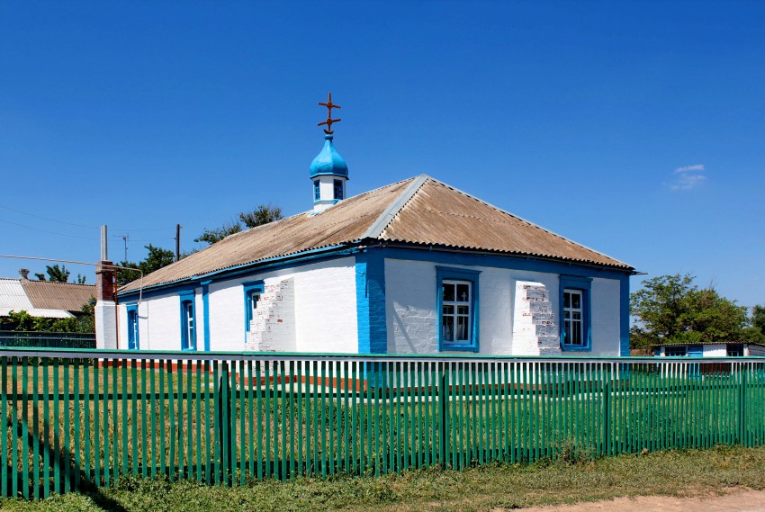Церковь Николая Чудотворца, Новый Егорлык (Сальский район, Ростовская область). общий вид в ландшафте