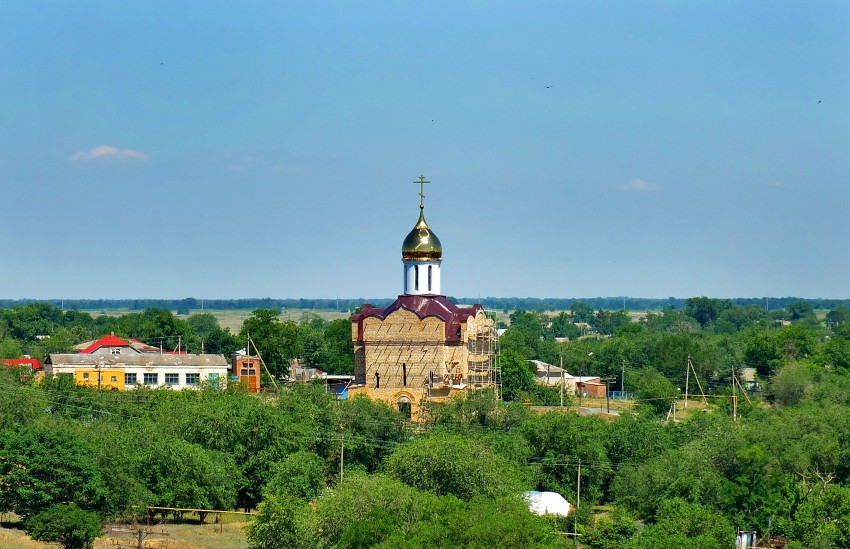 Новый Егорлык. Церковь Николая Чудотворца. общий вид в ландшафте
