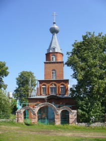Село-Чура. Церковь Троицы Живоначальной