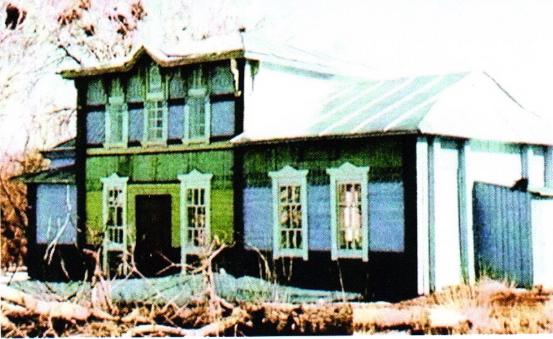 Церковь Петра и Павла, Яныль (Кукморский район, Республика Татарстан). архивная фотография, Фото конца 1990-х гг., на момент возвращения здания православному приходу. Из каталога-справочника 