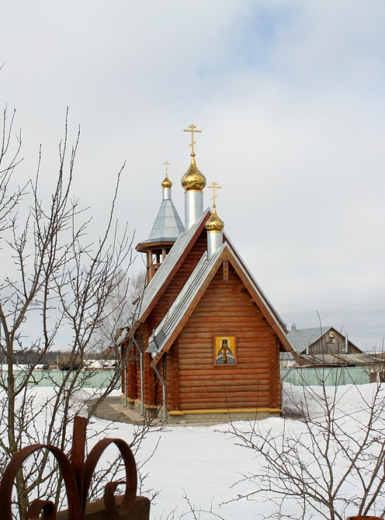 Церковь Тихона Задонского, Замошье (Псковский район, Псковская область). общий вид в ландшафте
