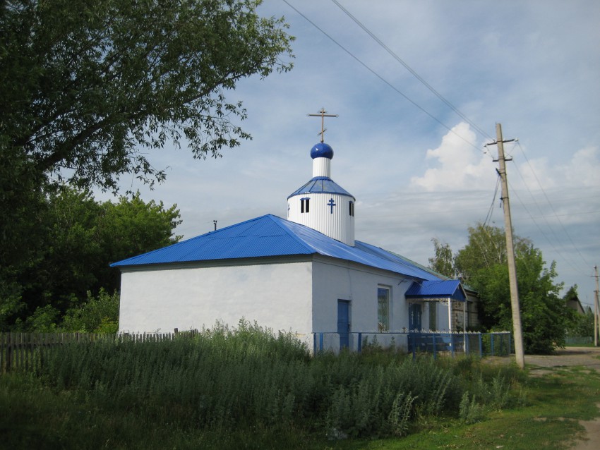 Бикмурзино. Церковь Михаила Архангела. общий вид в ландшафте