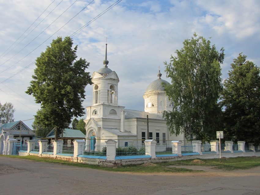 Церковь Успения Пресвятой Богородицы, Акулево (Чебоксарский район, Республика Чувашия). общий вид в ландшафте