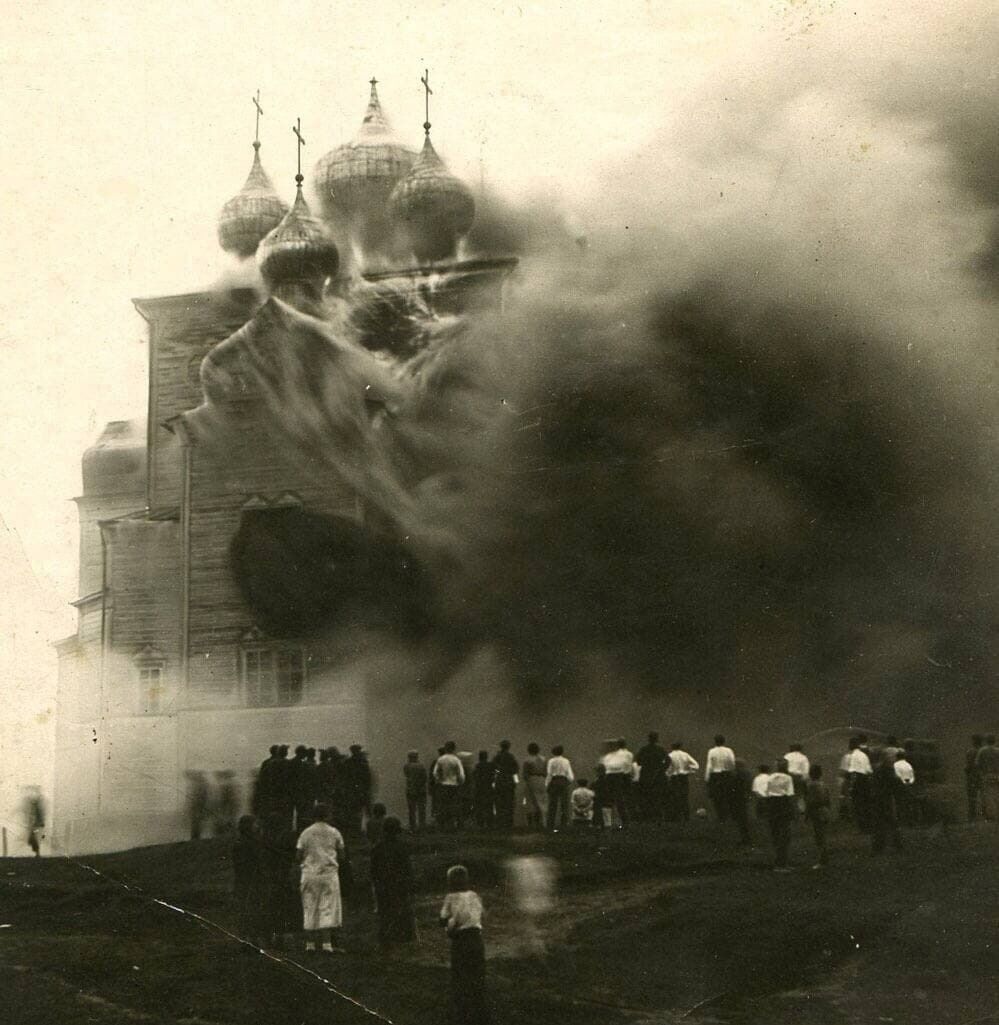 Собор Михаила Архангела, Шенкурск (Шенкурский район, Архангельская область). архивная фотография, Гибель собора при пожаре