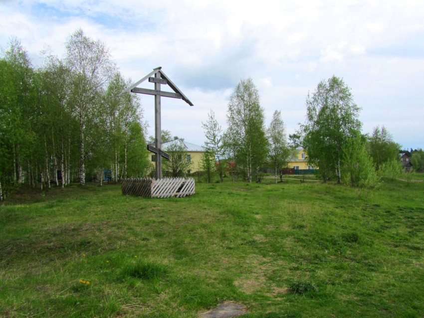 Собор Благовещения Пресвятой Богородицы, Шенкурск (Шенкурский район, Архангельская область). фасады, крест на месте церквей