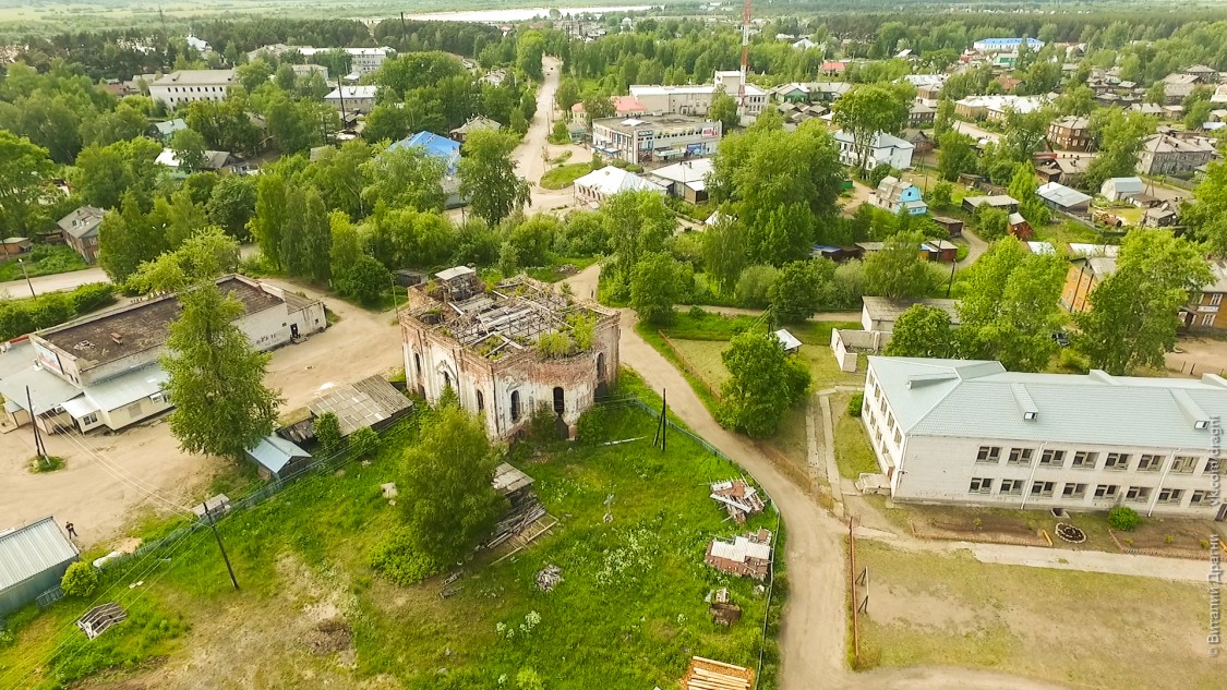 Шенкурск. Троицкий Шенкурский женский монастырь. Собор Троицы Живоначальной. фасады, Вид сверху с восточной стороны