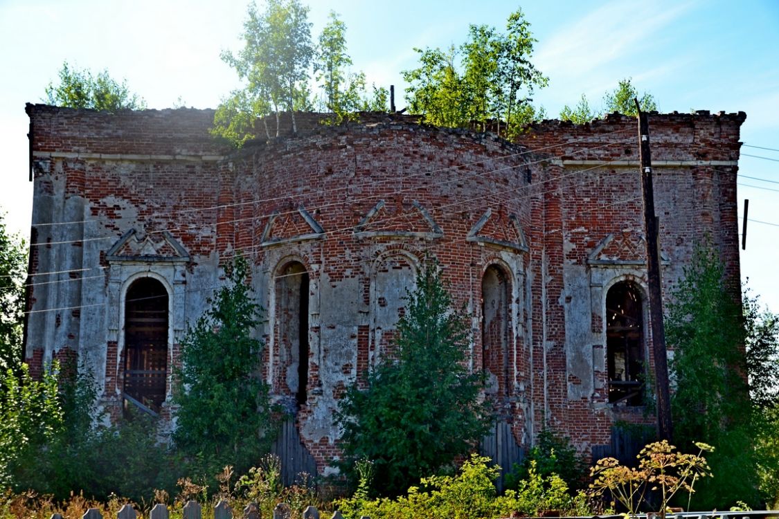 Шенкурск. Троицкий Шенкурский женский монастырь. Собор Троицы Живоначальной. фасады