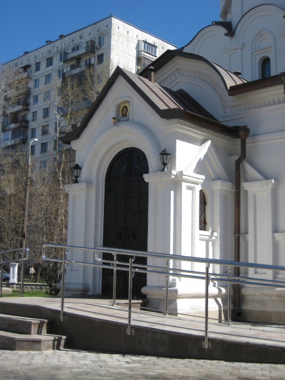 Церковь Димитрия Донского в Северном Медведкове, Северное Медведково (Северо-Восточный административный округ (СВАО), г. Москва). архитектурные детали