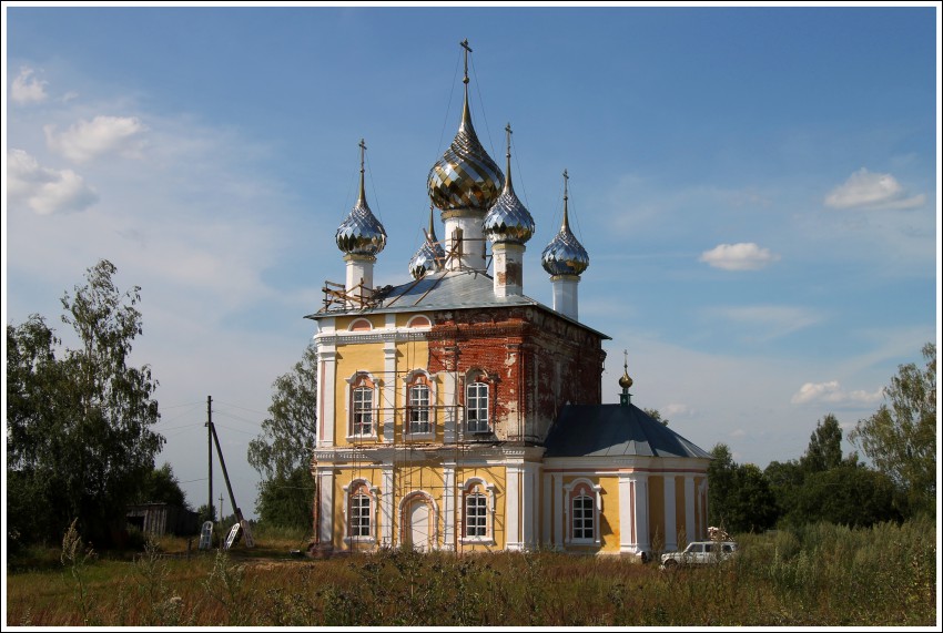 Церковь Троицы Живоначальной, Назорное (Ильинский район, Ивановская область). фасады
