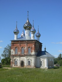 Назорное. Церковь Троицы Живоначальной